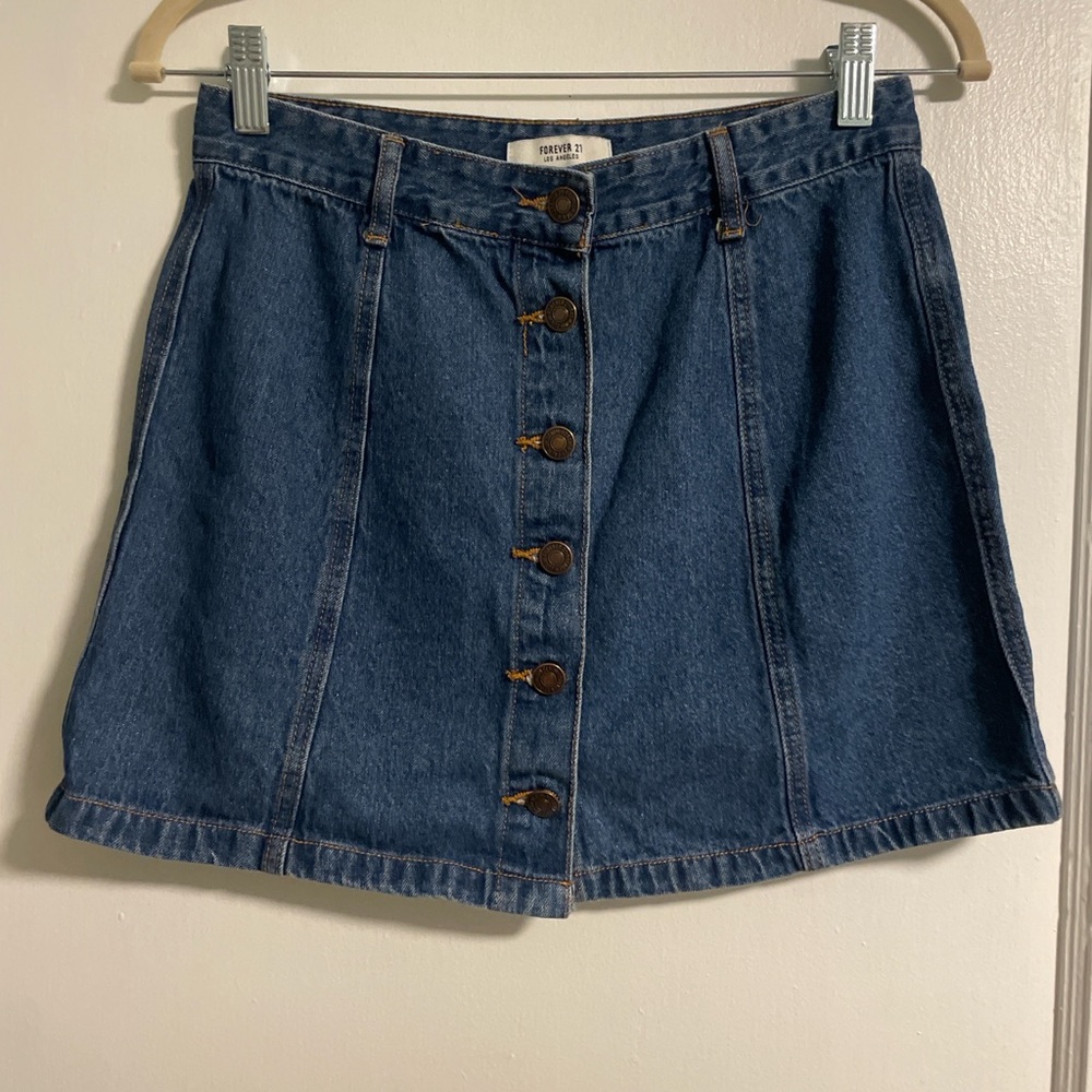 Forever 21 Classic  Button-Front Denim Mini Skirt size Medium